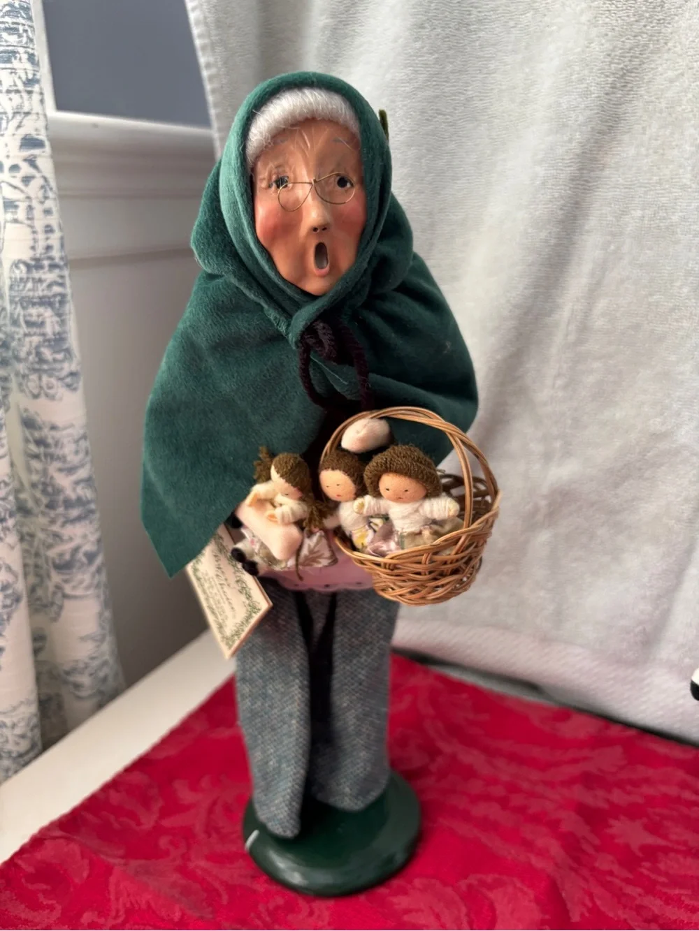 Byers' Choice Carolers- 4 piece doll vendor set.